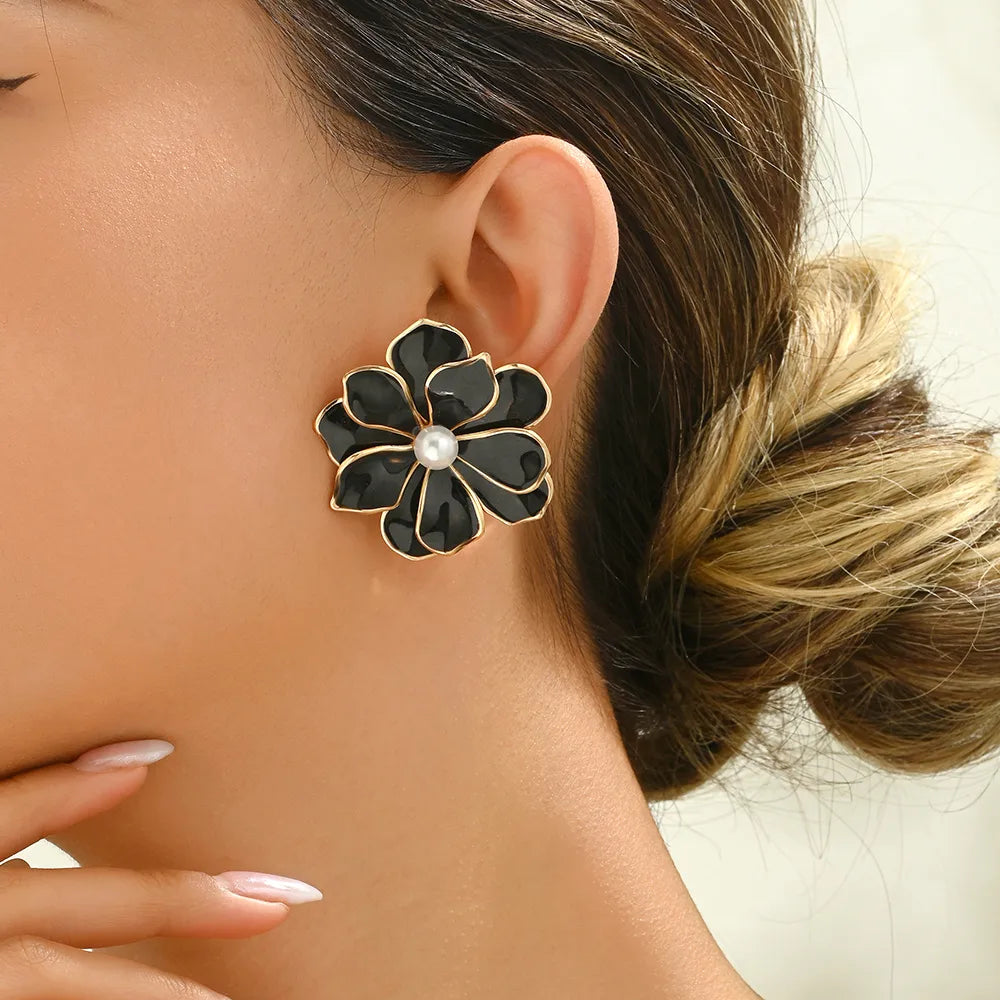 Dillia Flower Earring